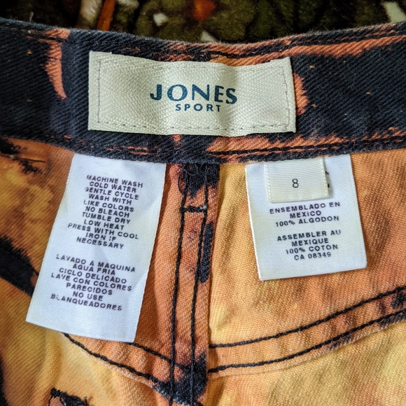 Vintage Bleached Cut-off Shorts - Picture 4 of 4